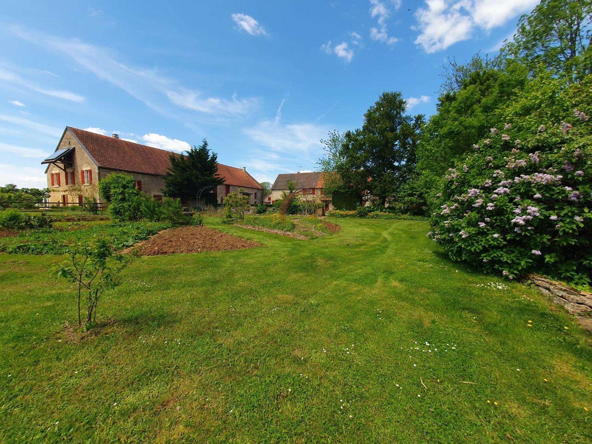 Jardin Des Sens, La Rente D'Eguilly Bed and Breakfast Exteriör bild