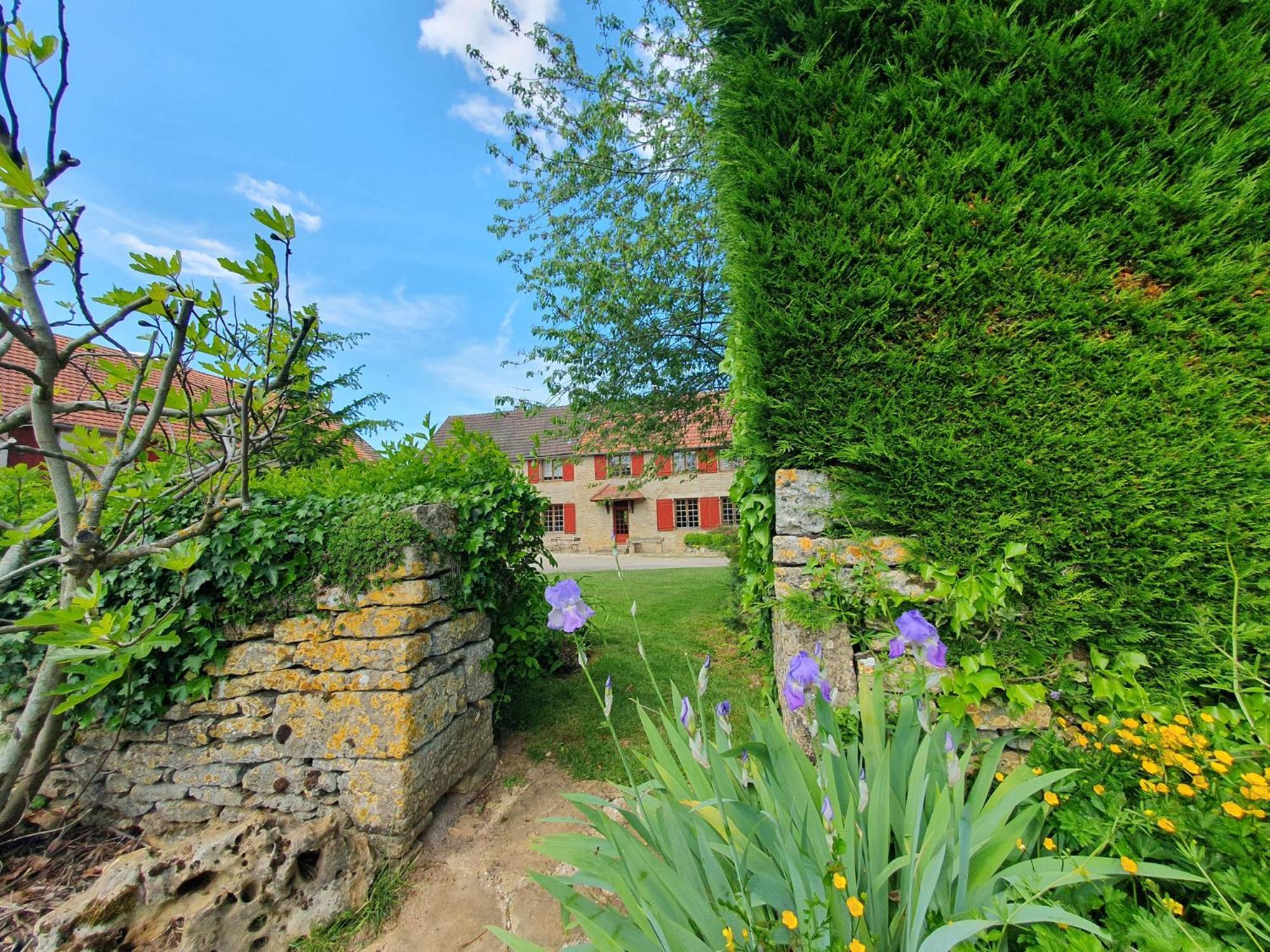Jardin Des Sens, La Rente D'Eguilly Bed and Breakfast Exteriör bild